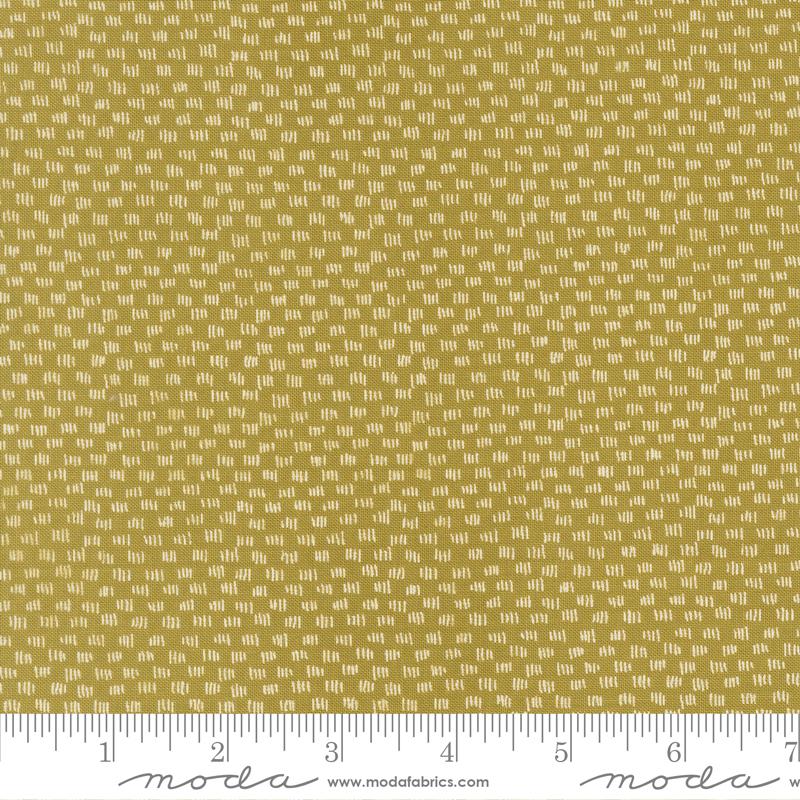 Lucky In The Grass Grass 55704 16 Moda #1