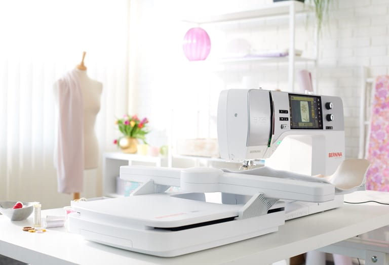 BERNINA 735 Regular (FLOOR DEMO)