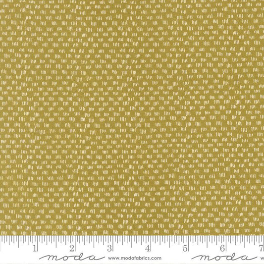 Lucky In The Grass Grass 55704 16 Moda #1