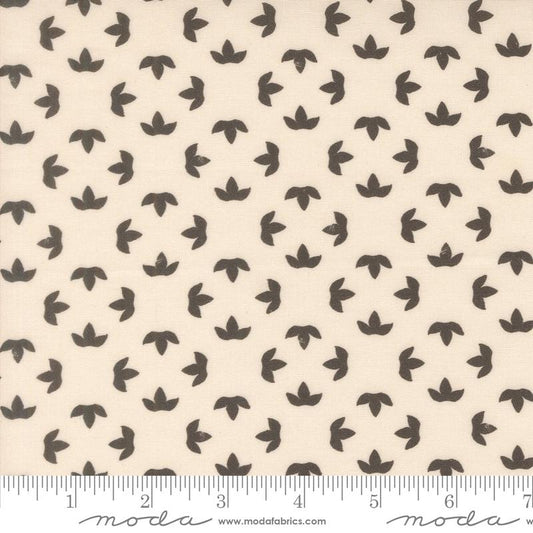 Imprint Floral Ivory Iron 25188 27 Moda #1