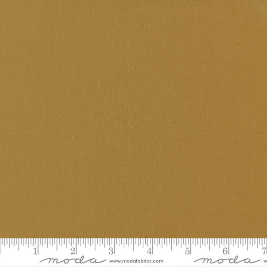 Silent Night Bella Solids Toffee 9900 405 Moda #1